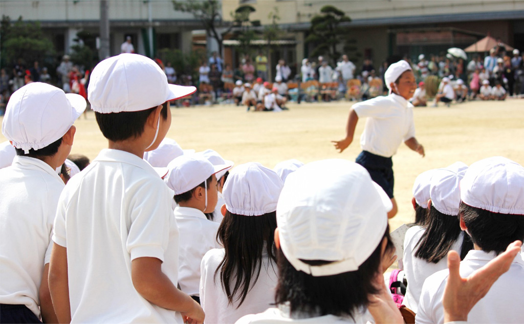 子どもたちの使用も安心な組み立てステージ